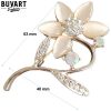 diamonds brooch details