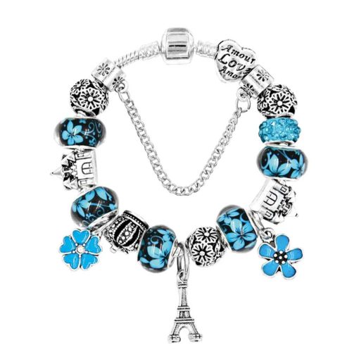Pandora style set