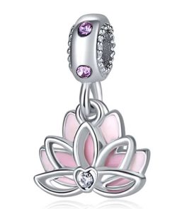Pendant pin white lotus