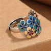 Silver fashion ring