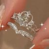 Silver rings zircons