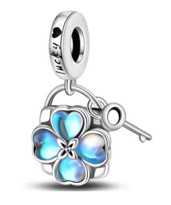 pendant Blue flower