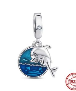 Pendant dolphin