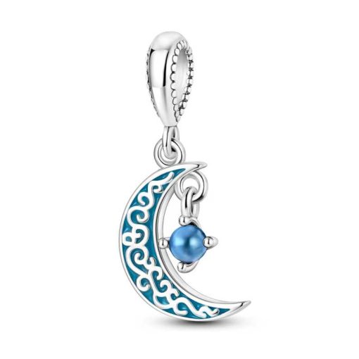 Pendant moon