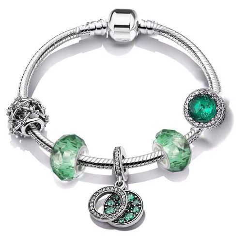 Pandora set in green