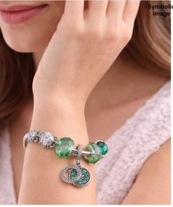 Pandora set in green